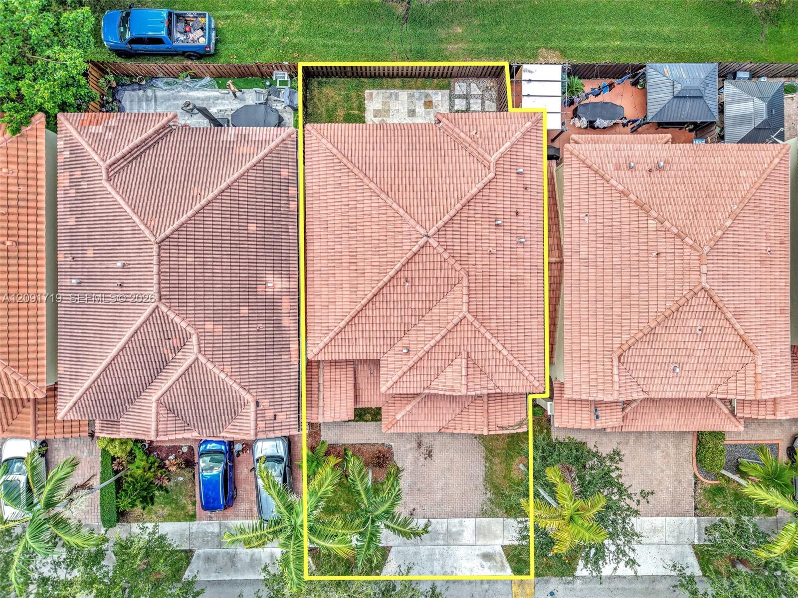 A12091719 Property Photo 3
