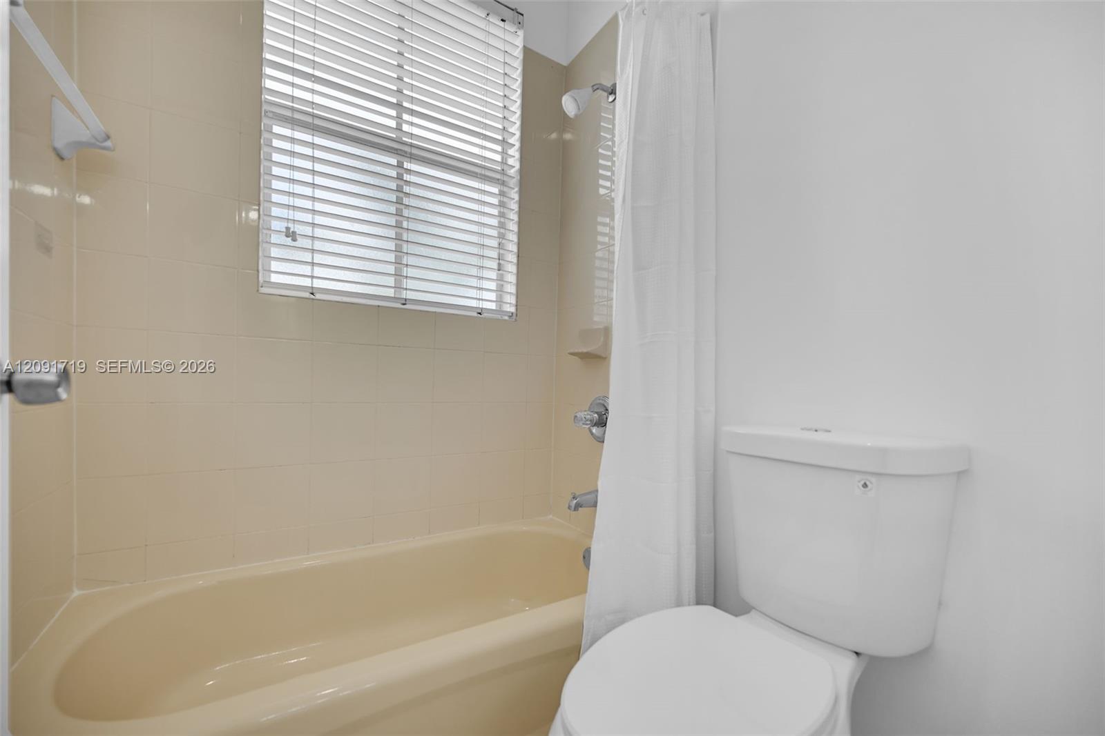 A12091719 Property Photo 21
