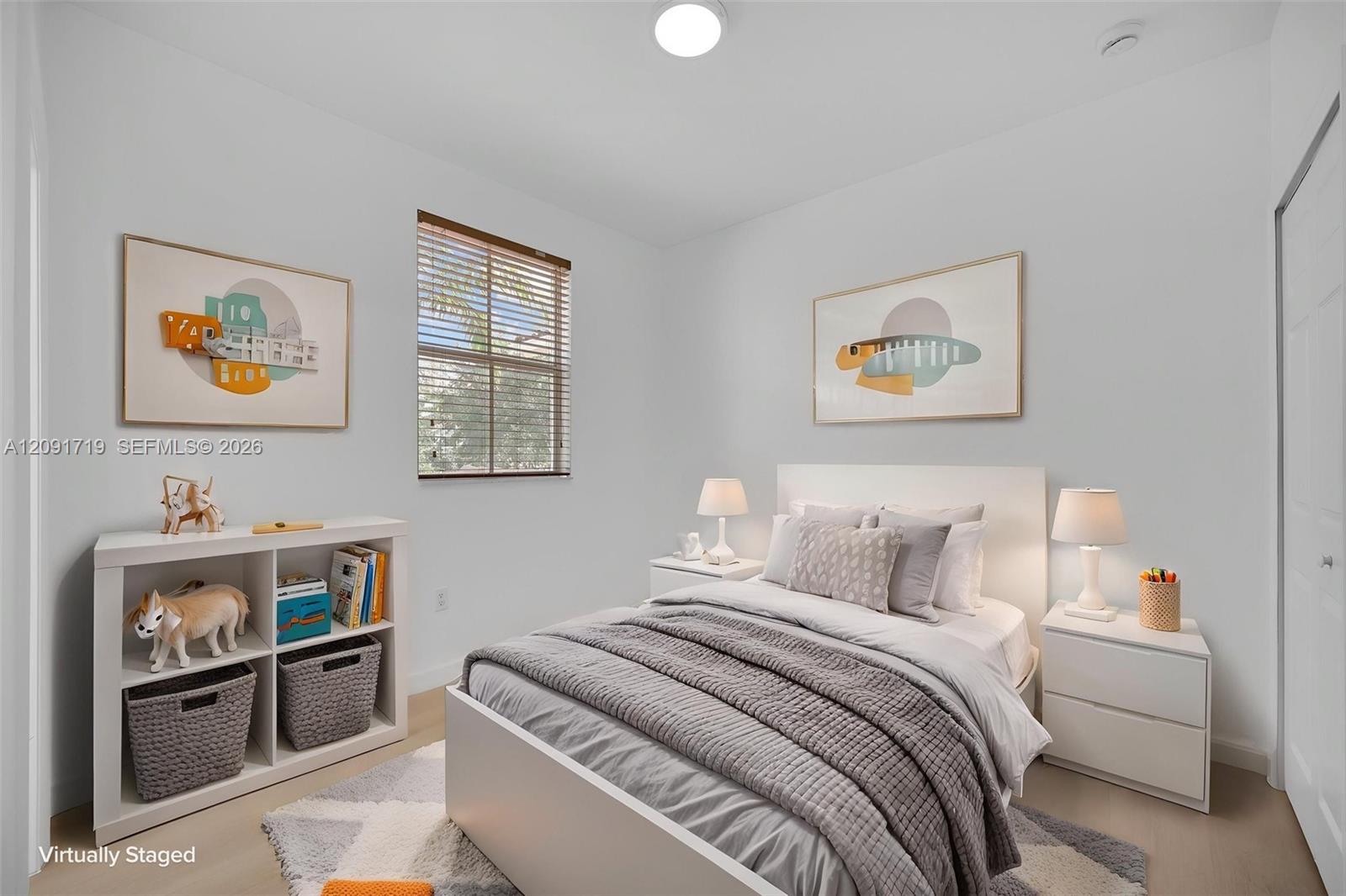 A12091719 Property Photo 33