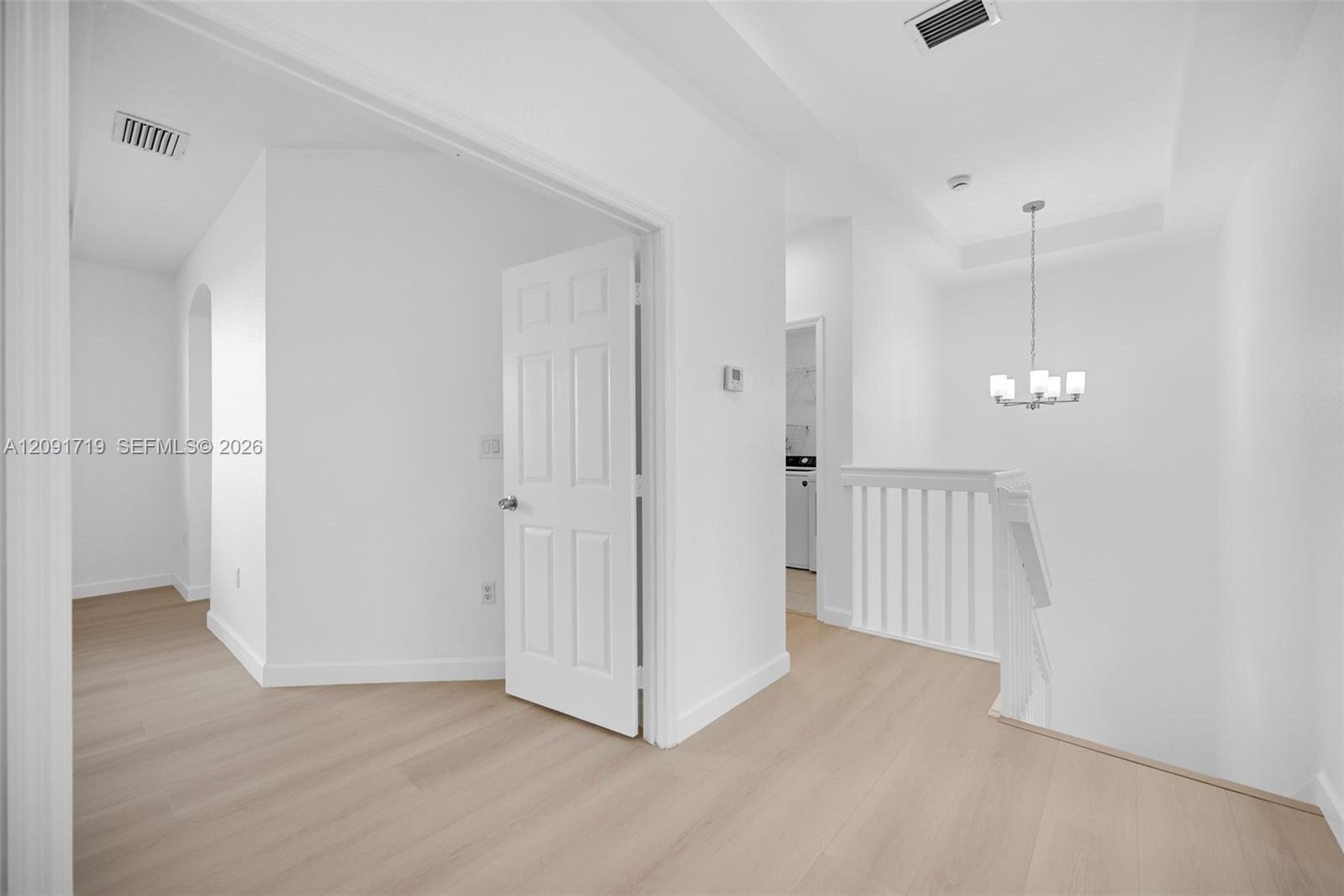A12091719 Property Photo 41