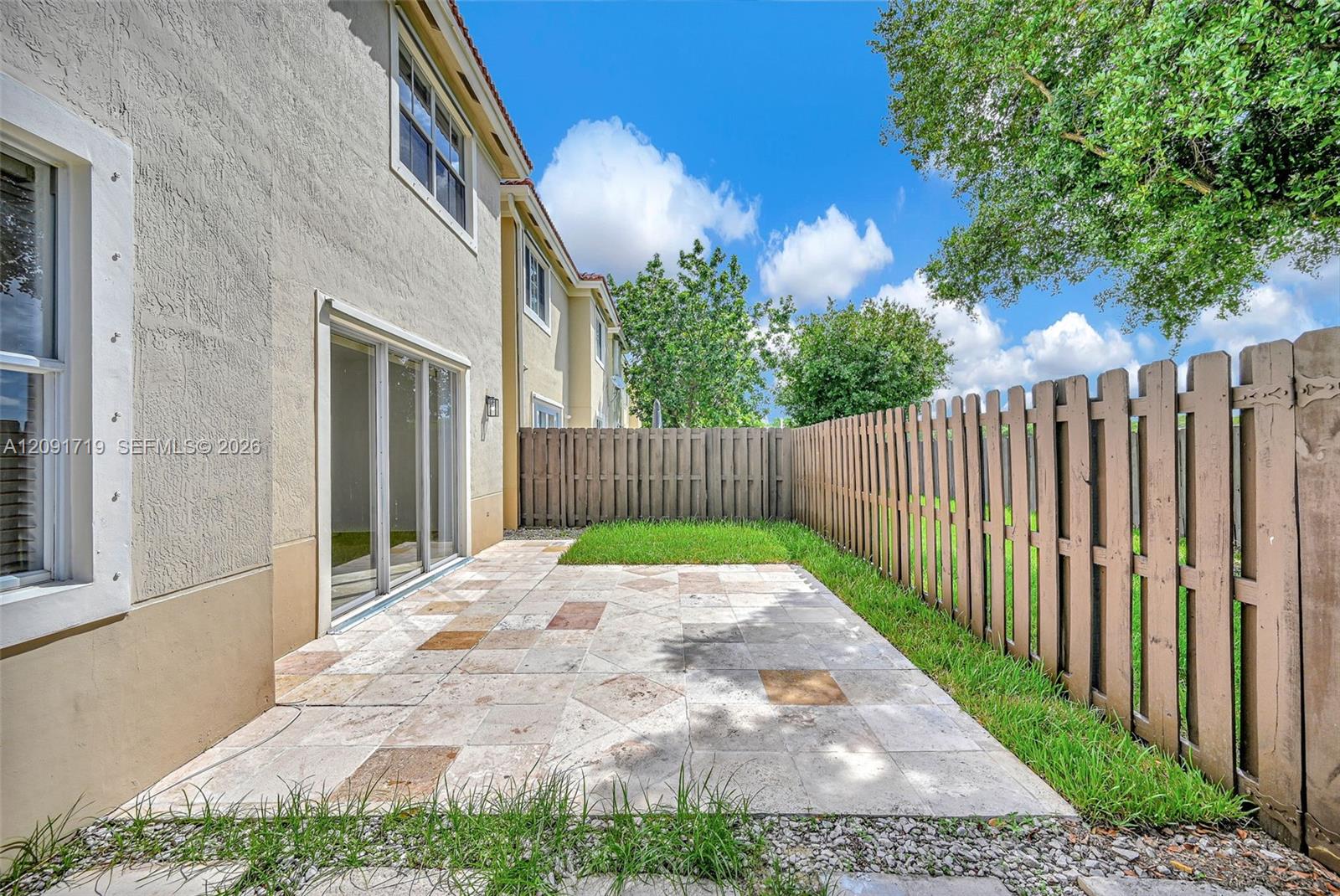 A12091719 Property Photo 46
