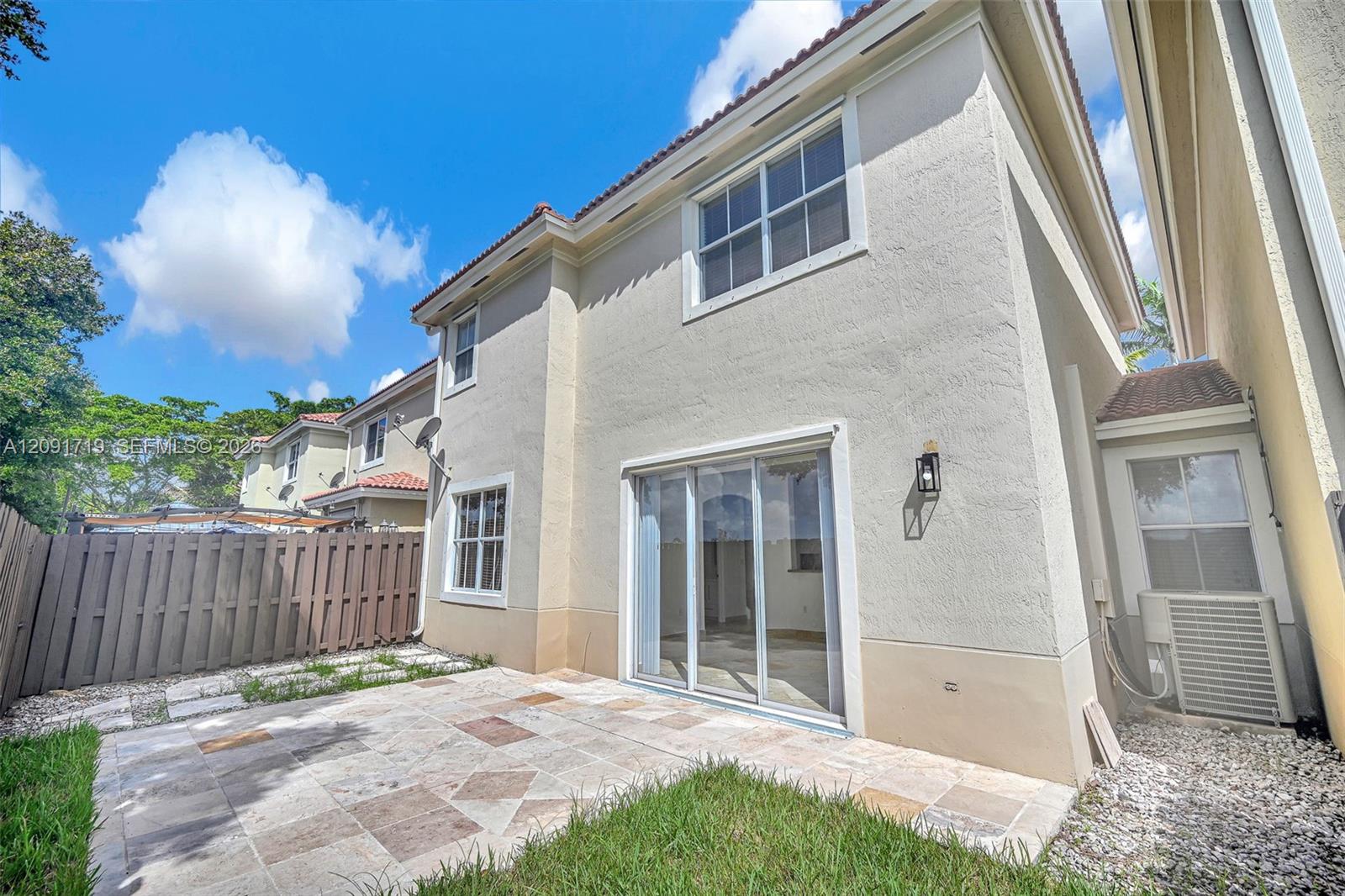 A12091719 Property Photo 47
