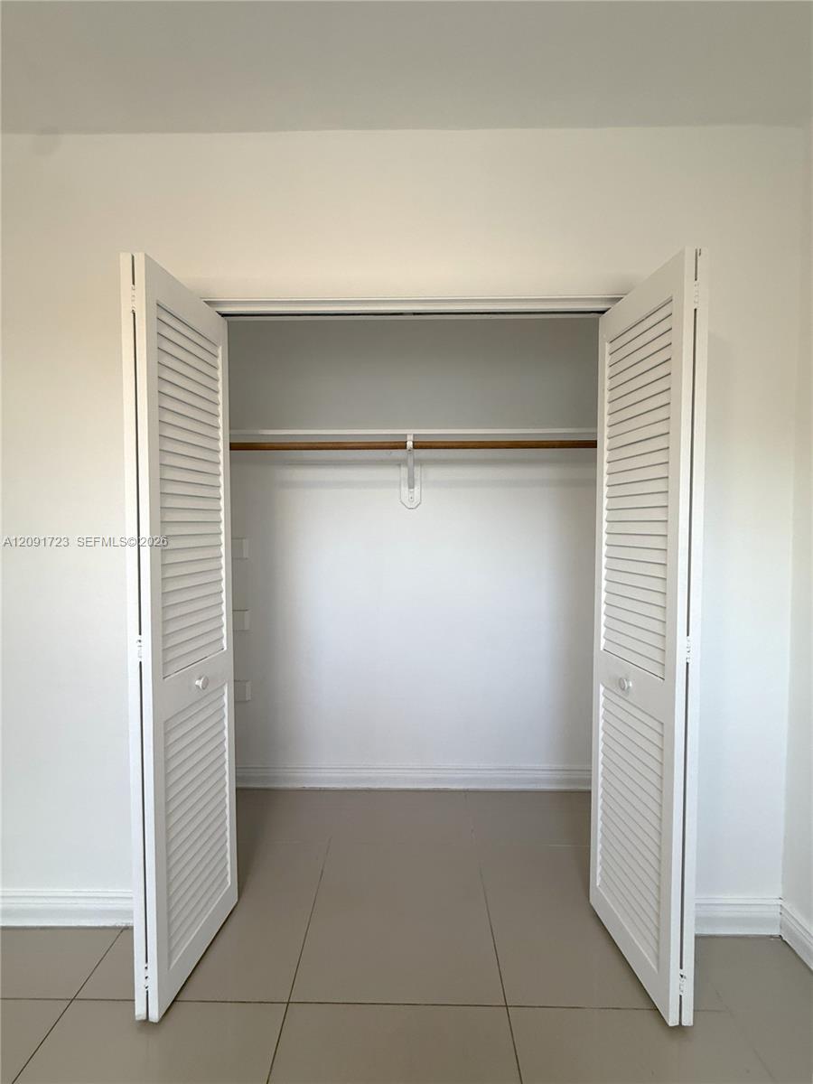 A12091723 Property Photo 6