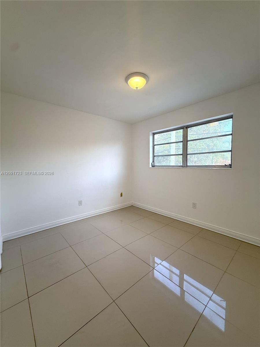 A12091723 Property Photo 7