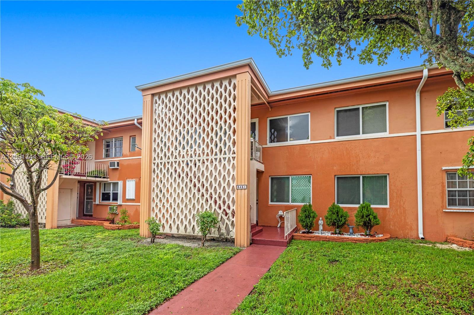 3451 Sw 9th Terrace 3 Aka Unit 7b Property Photo 1