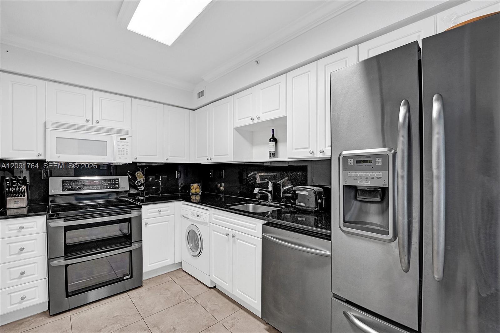 2501 S Ocean Drive 401 Property Photo 17