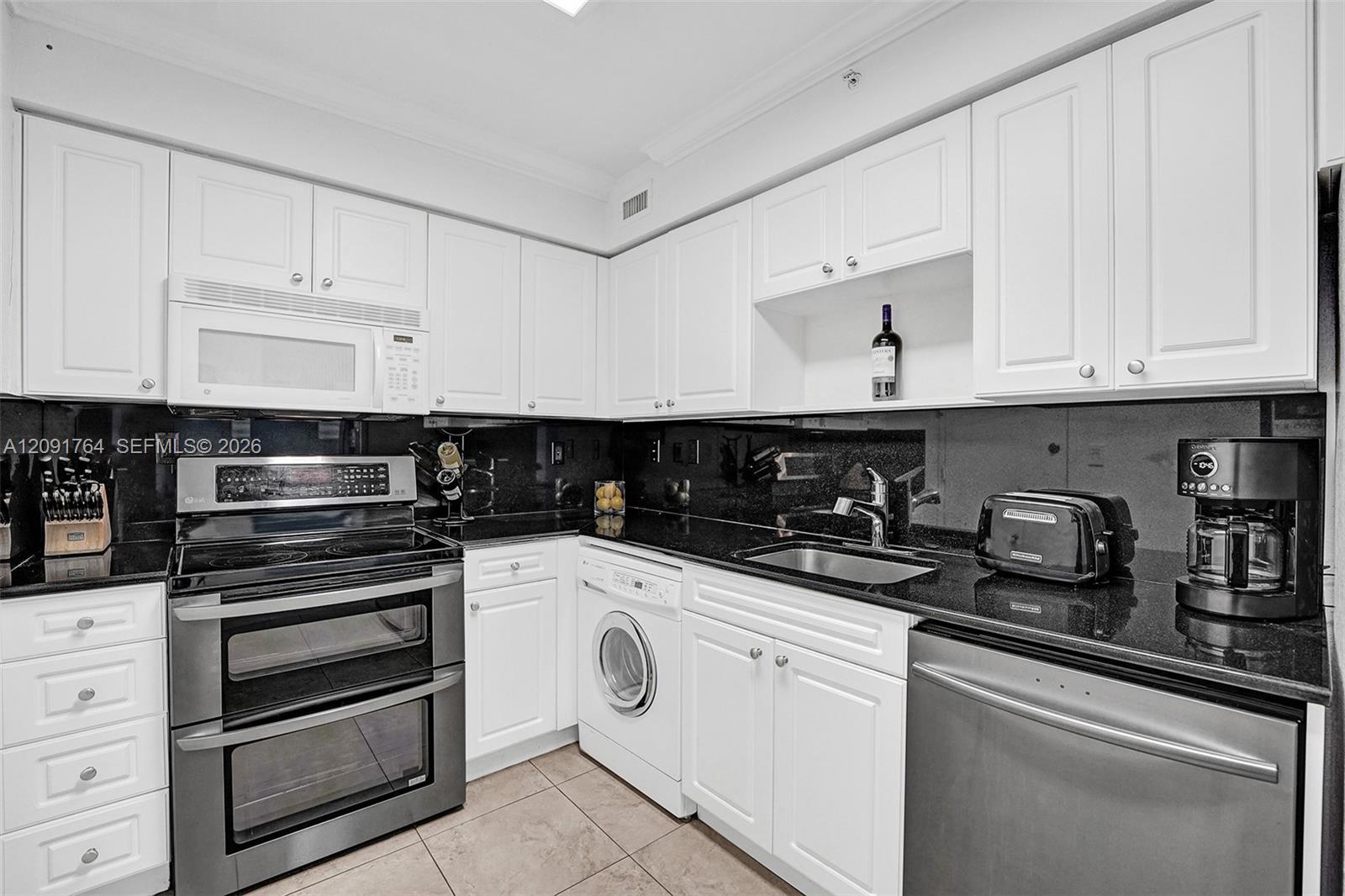 2501 S Ocean Drive 401 Property Photo 18