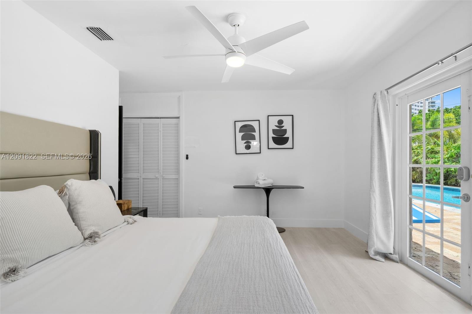 1308 Seabreeze Boulevard Property Photo 11
