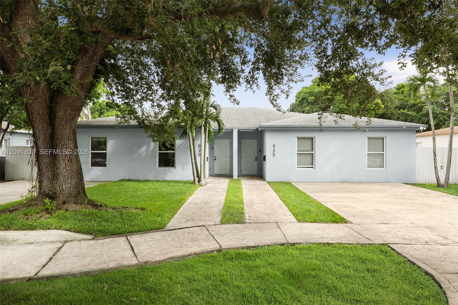 523-525 NW 106th Street