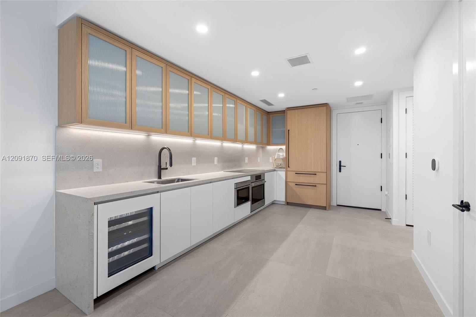 2200 Brickell Avenue 206 Property Photo 8
