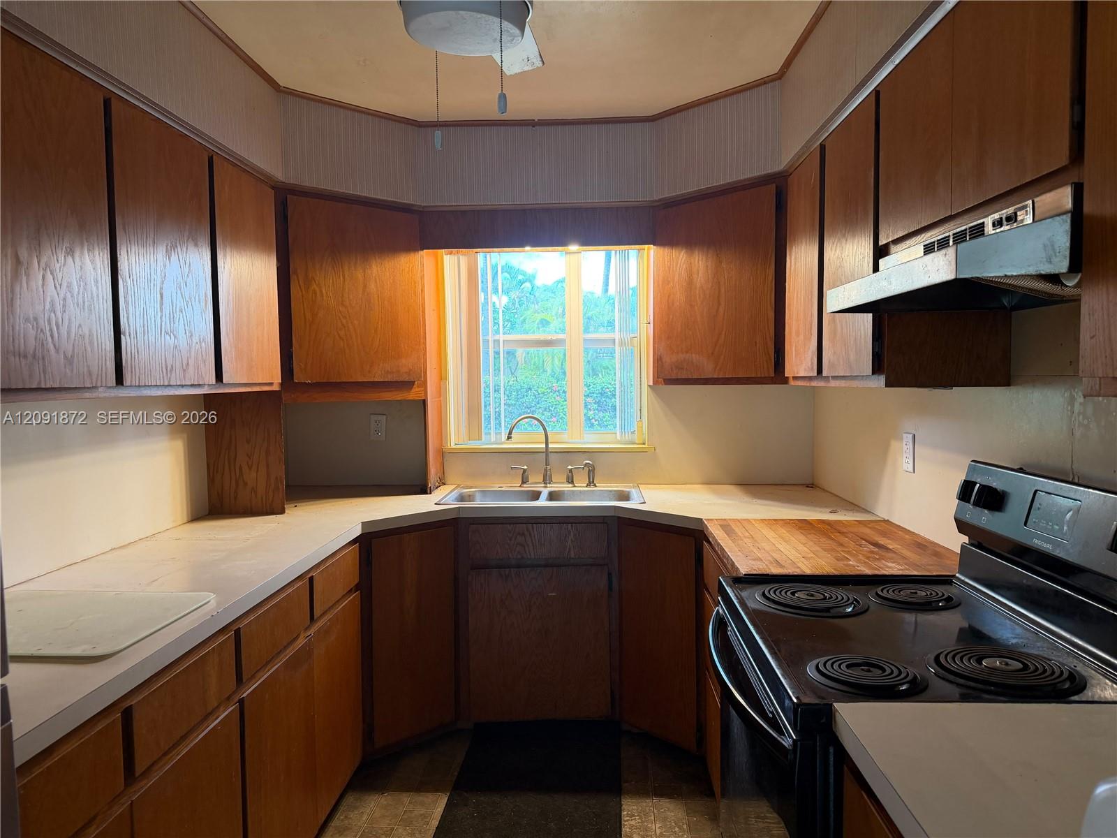 1146 Polk Street Property Photo 3