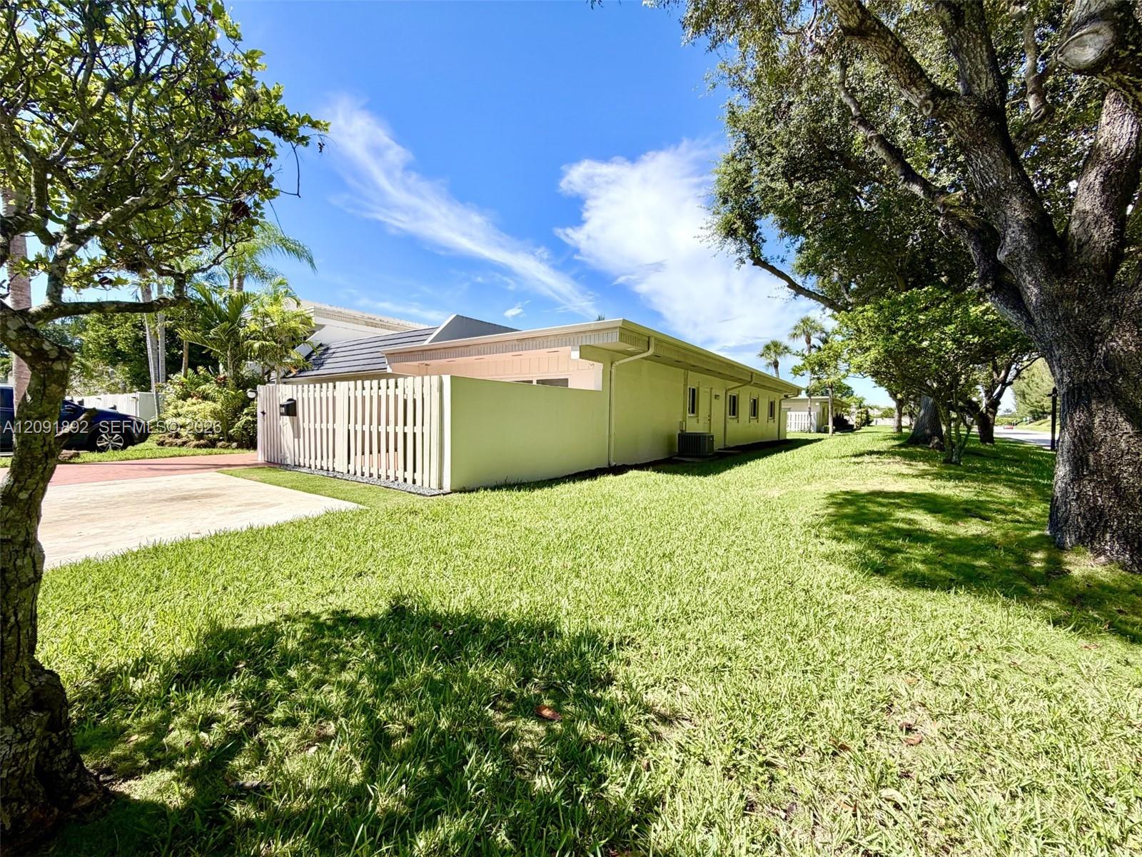 8104 Sw 81st Place Property Photo 1