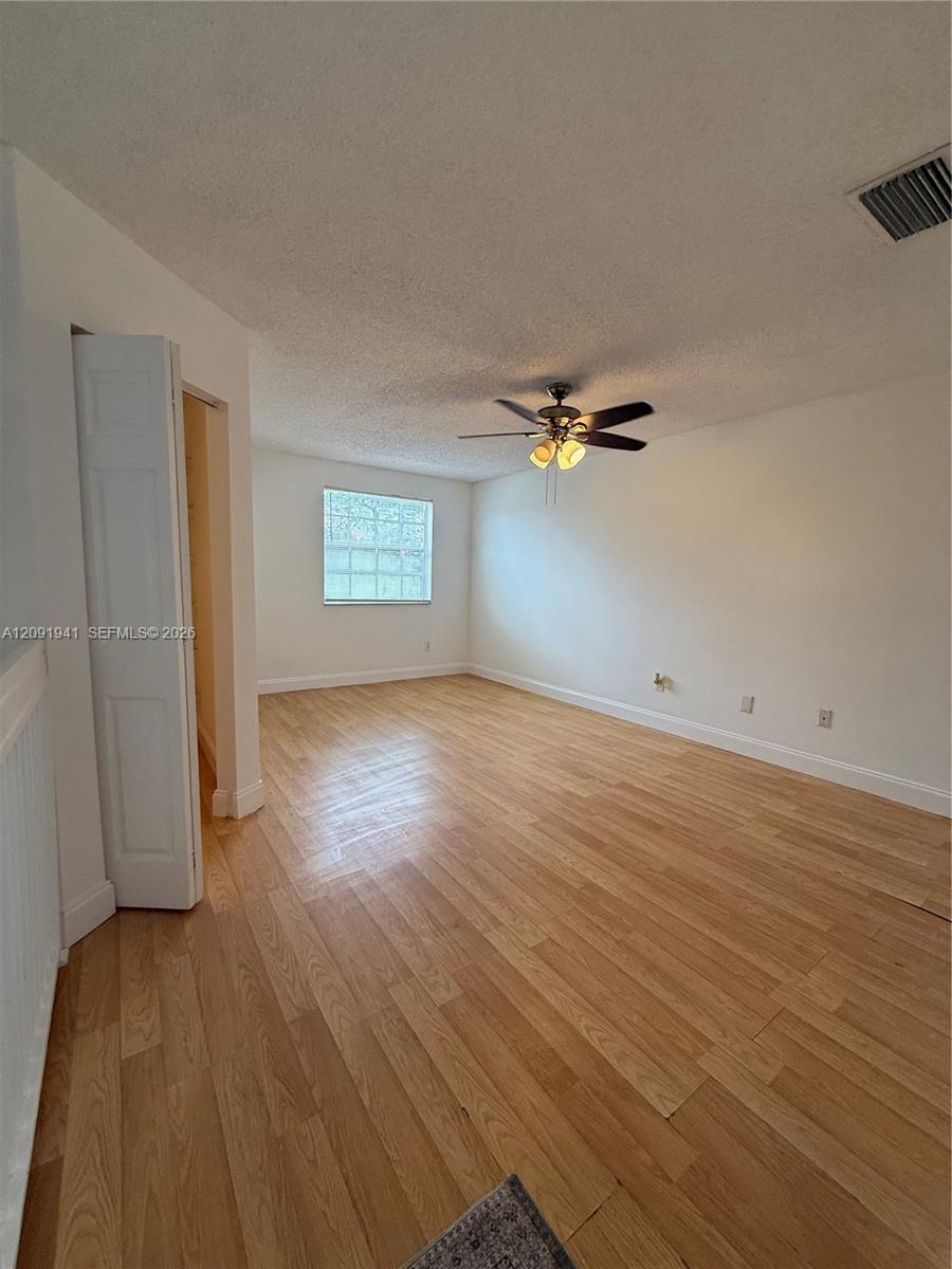18322 Nw 68th Avenue B Property Photo 7