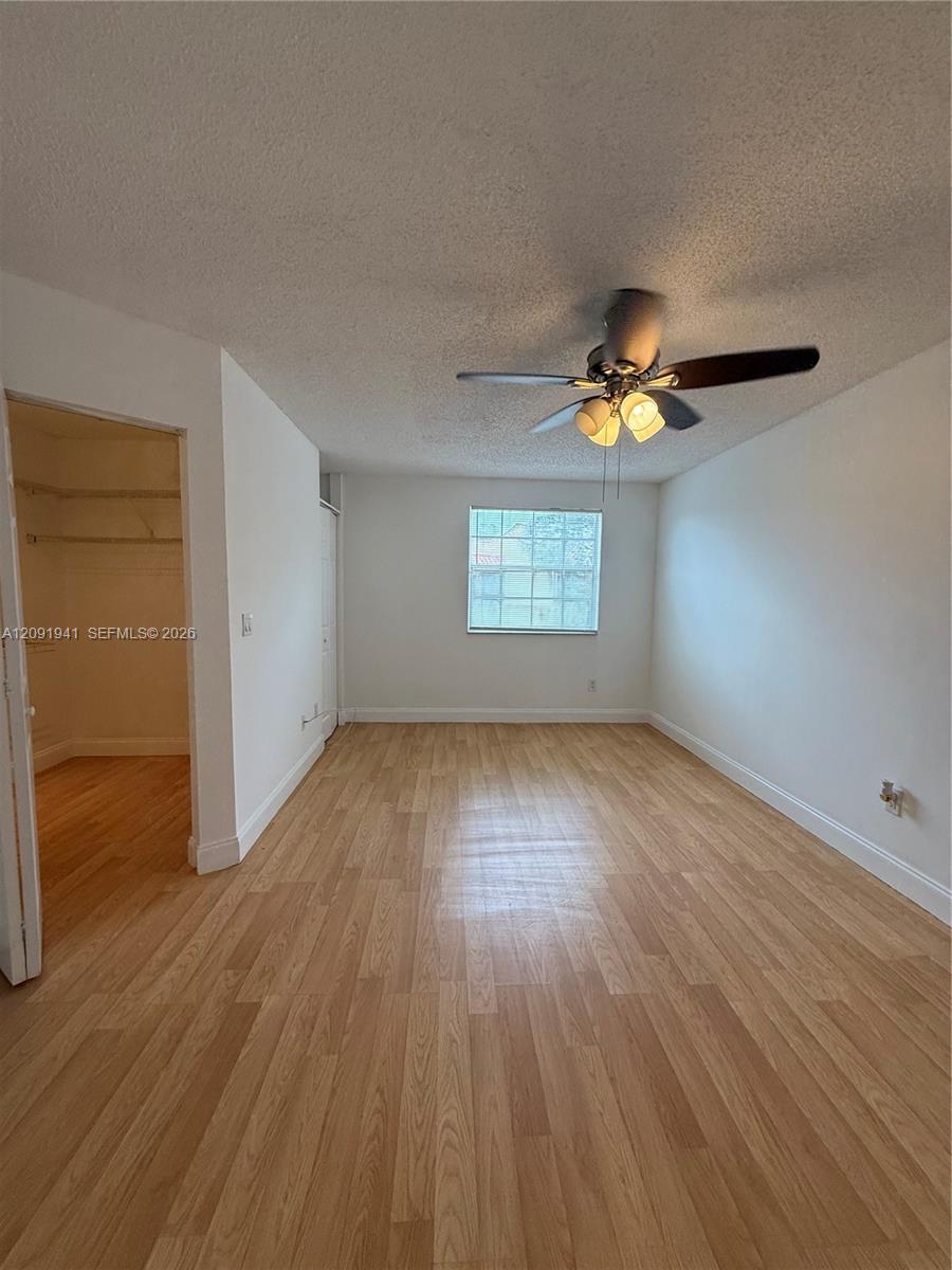 18322 Nw 68th Avenue B Property Photo 9