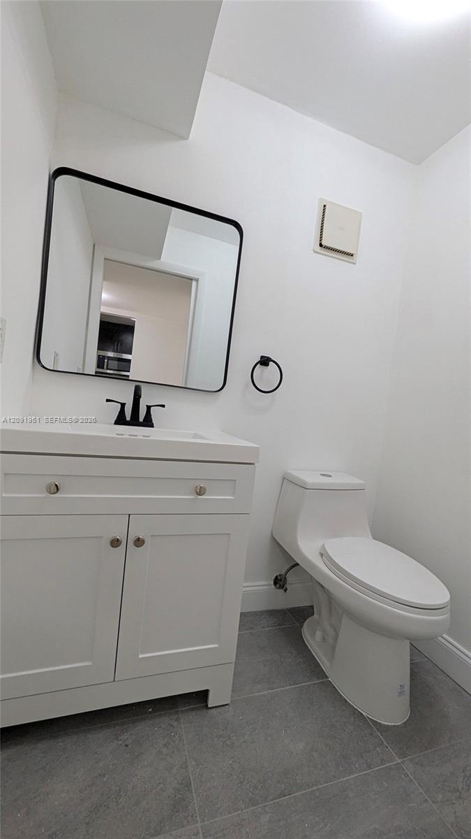 10865 Sw 112th Avenue 312 Property Photo 9