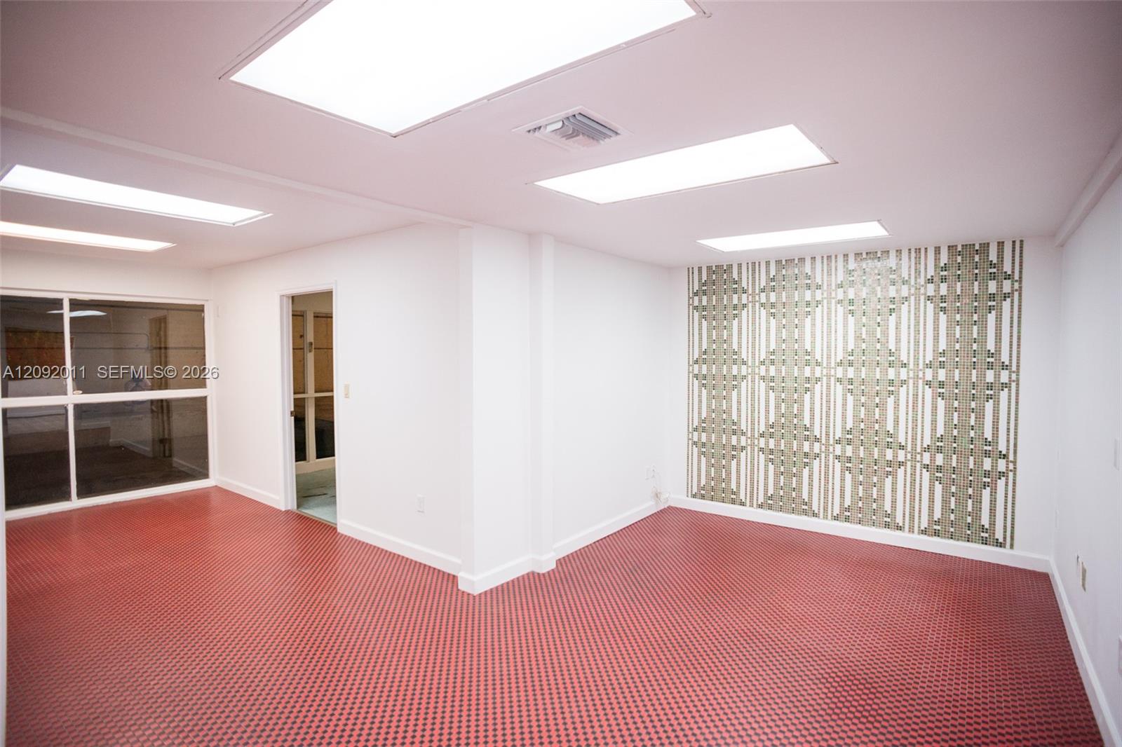 A12092011 Property Photo 7