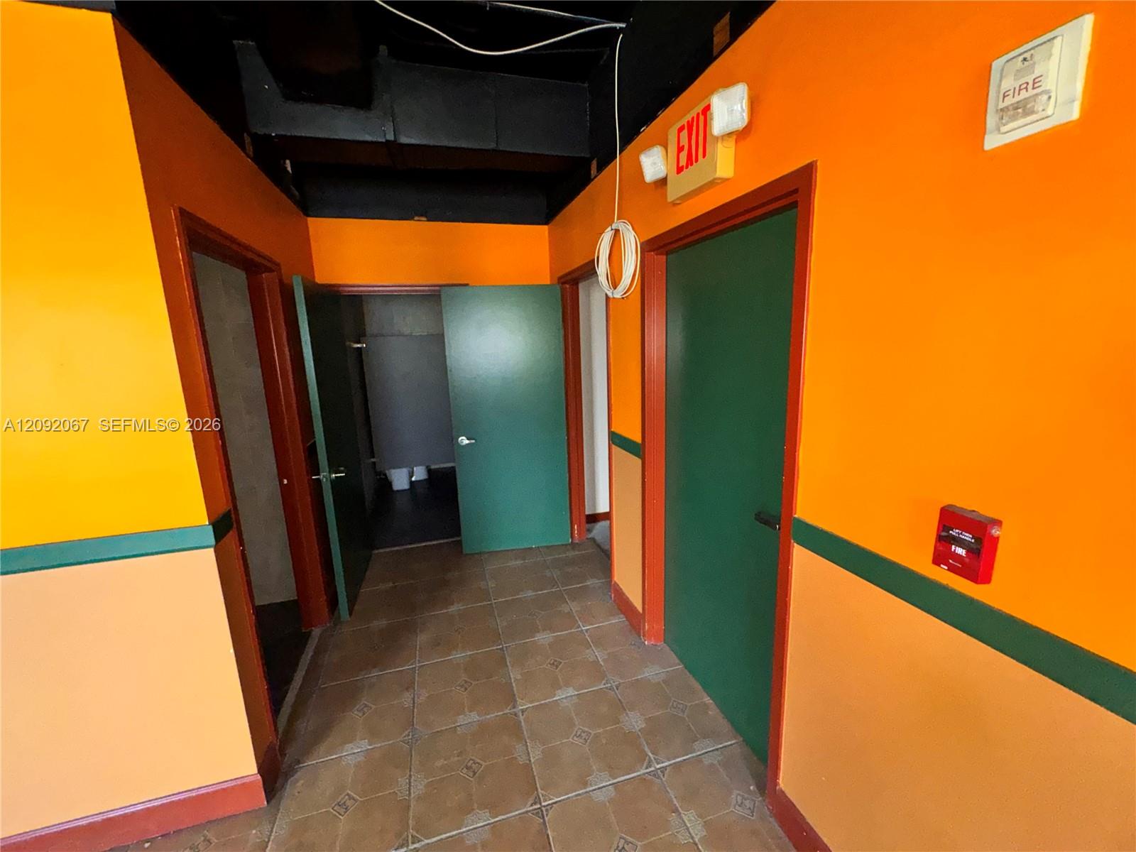 11701 W Okeechobee Road Property Photo 20