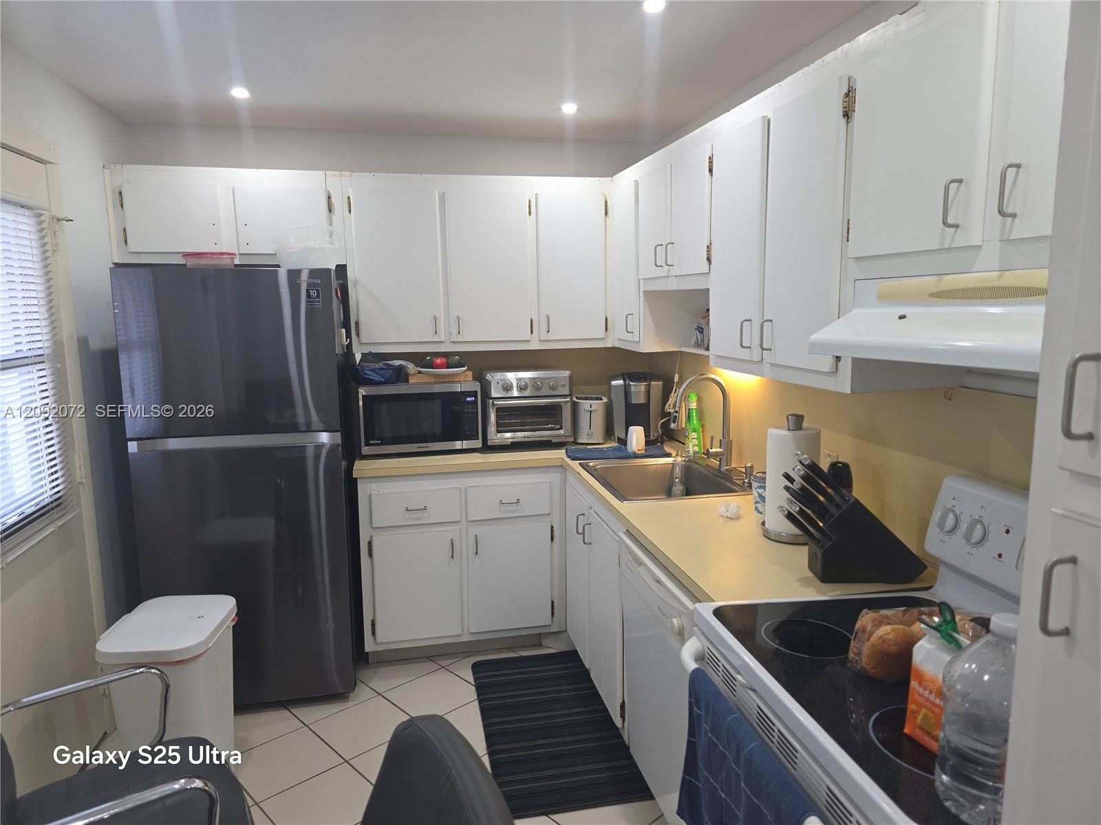 A12092072 Property Photo 6