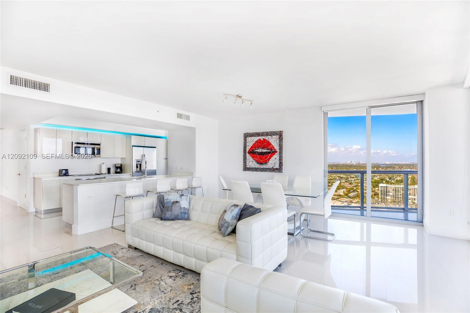 2600 E Hallandale Beach Boulevard T2902 Property Photo 1