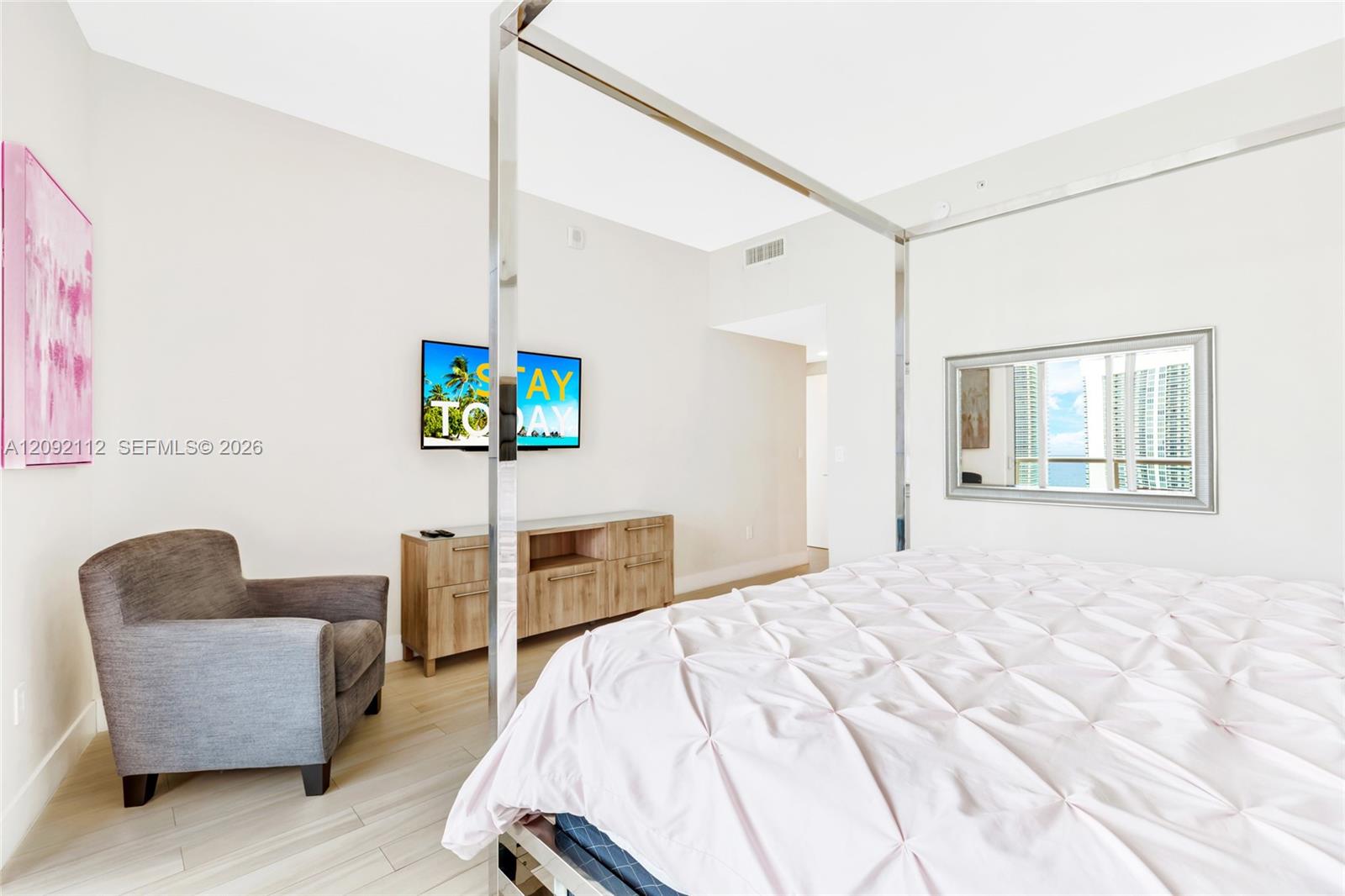 2600 E Hallandale Beach Boulevard T3301 Property Photo 18