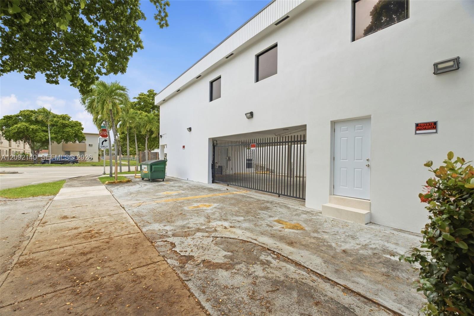 3944 W Flagler Street Property Photo 9