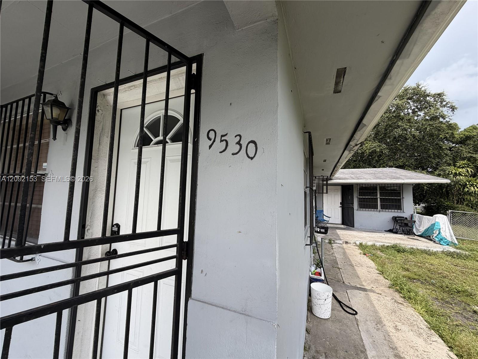 A12092153 Property Photo 2