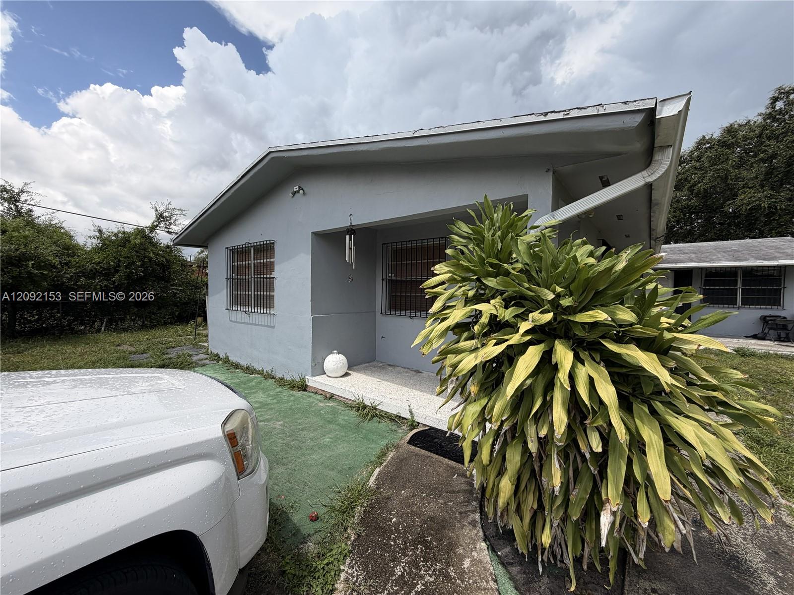 A12092153 Property Photo 3