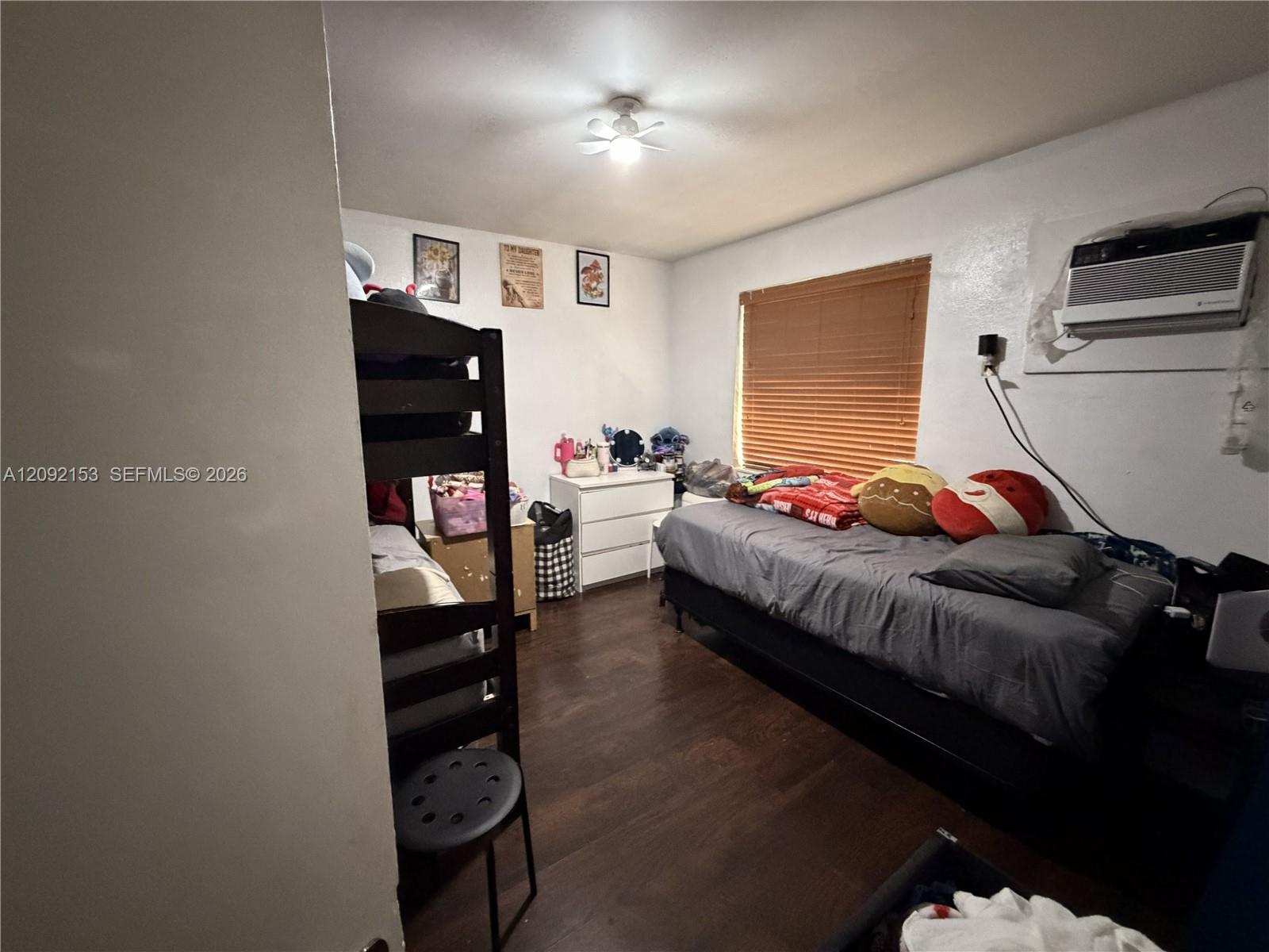 A12092153 Property Photo 11