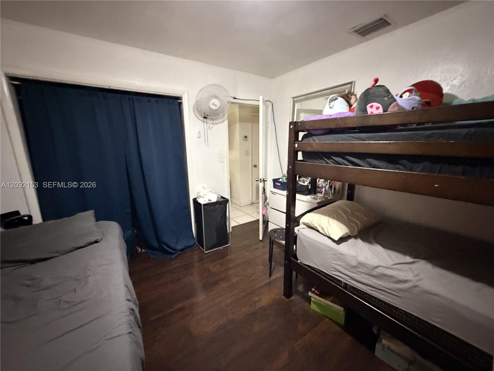 A12092153 Property Photo 12