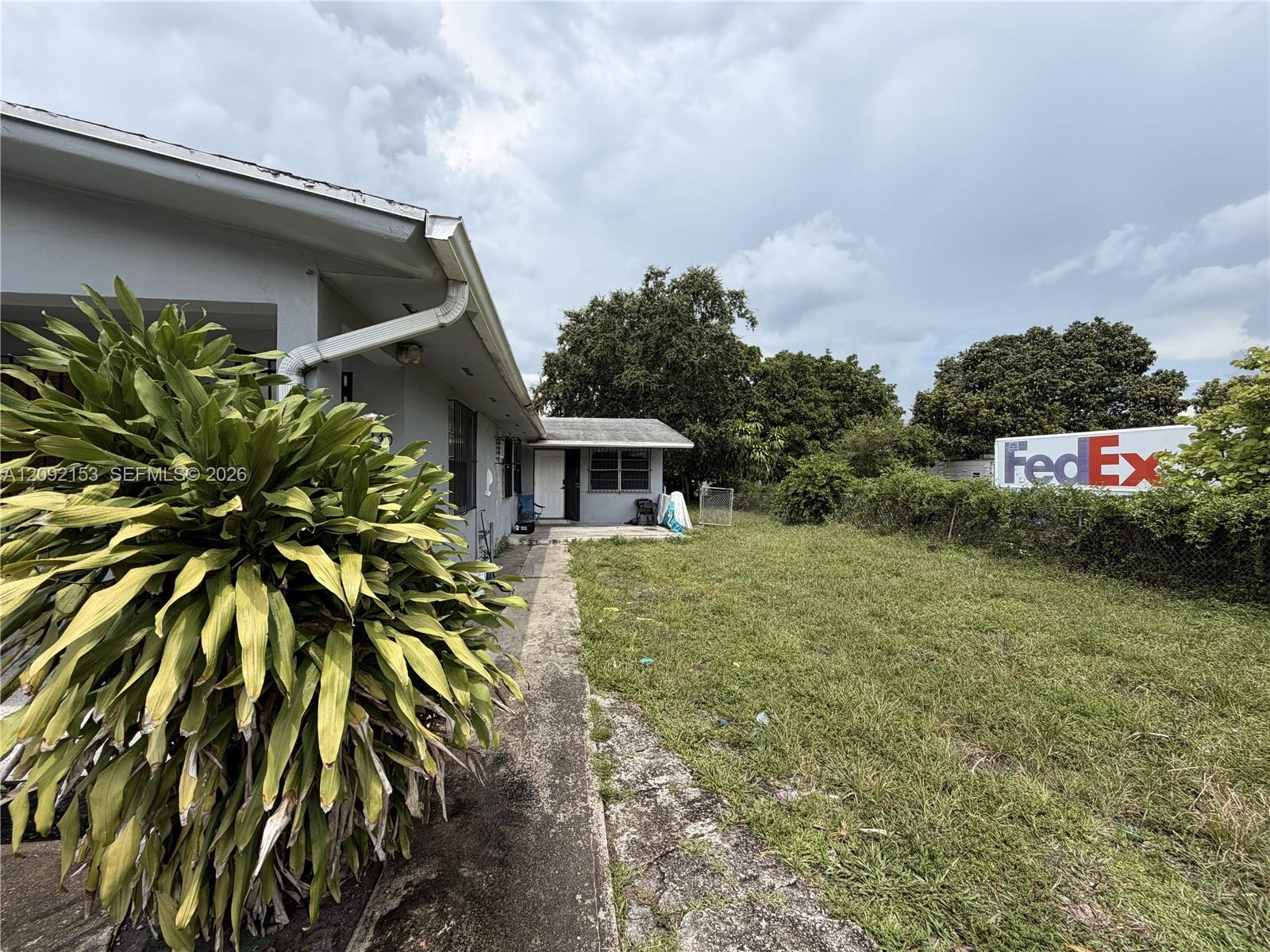 A12092153 Property Photo 15