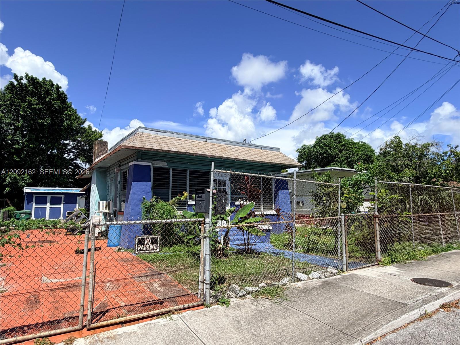 A12092162 Property Photo 2