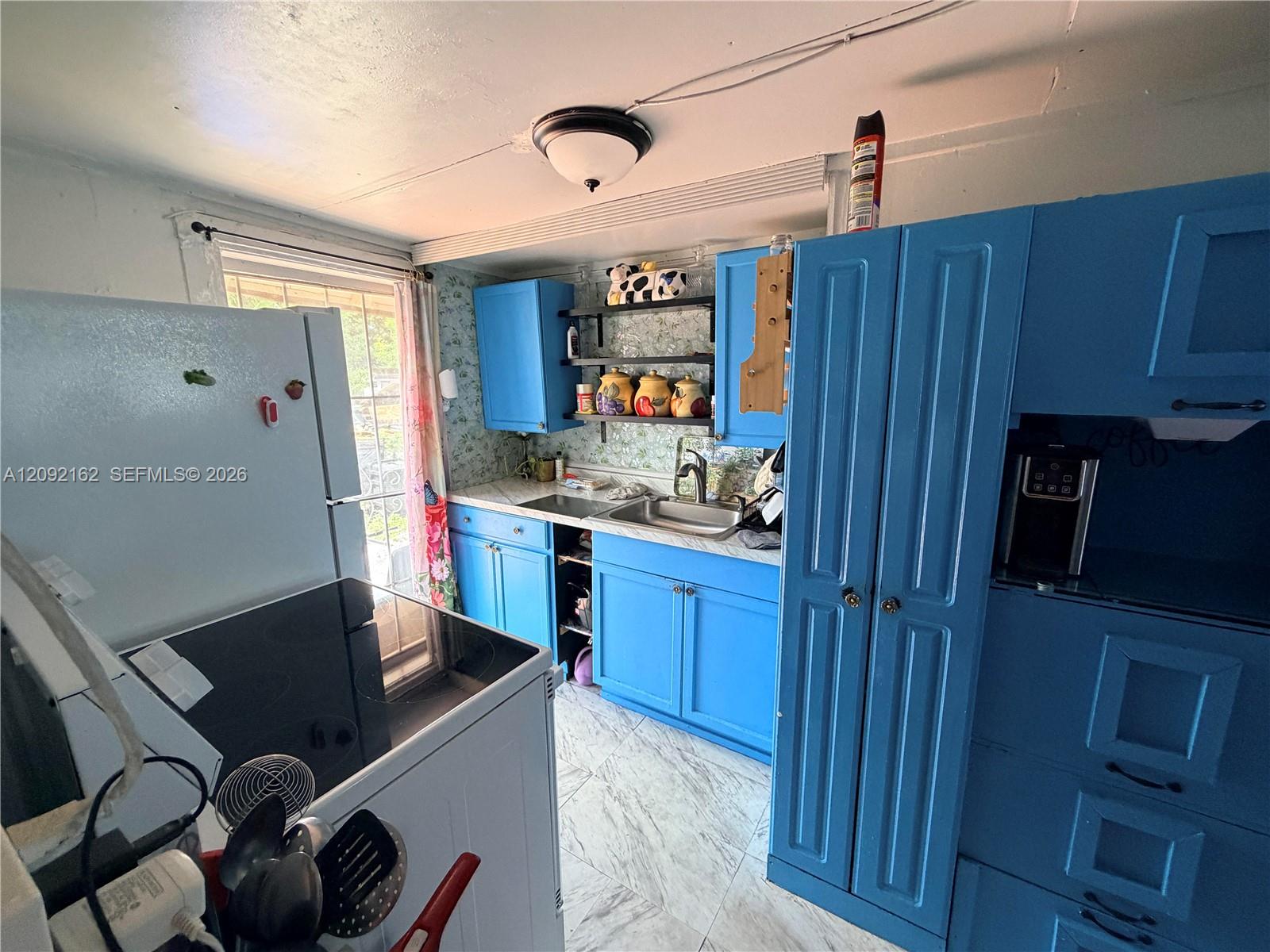 A12092162 Property Photo 9