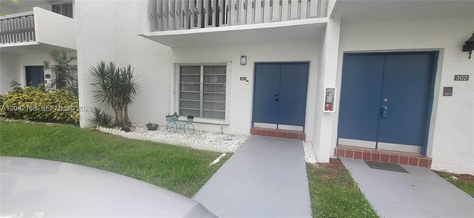 9430 SW 170th Street 303 Property Photo 1