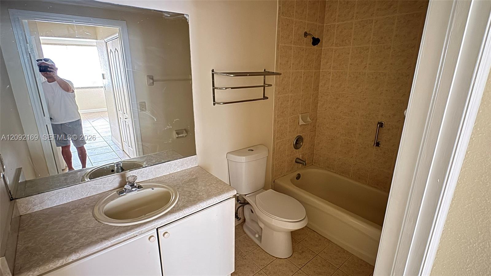 17650 Nw 73rd Avenue 104-18 Property Photo 13