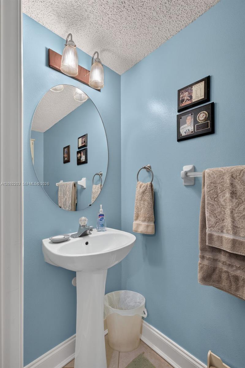 3176 Sw 50th Street Property Photo 13
