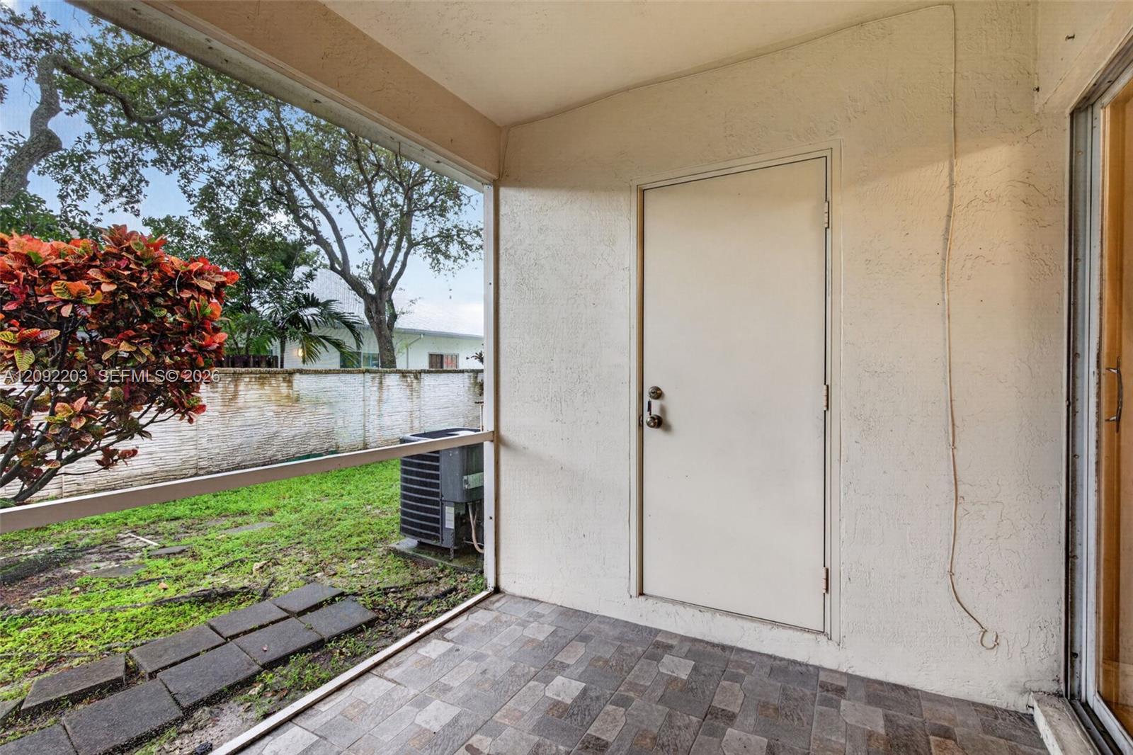 3176 Sw 50th Street Property Photo 16