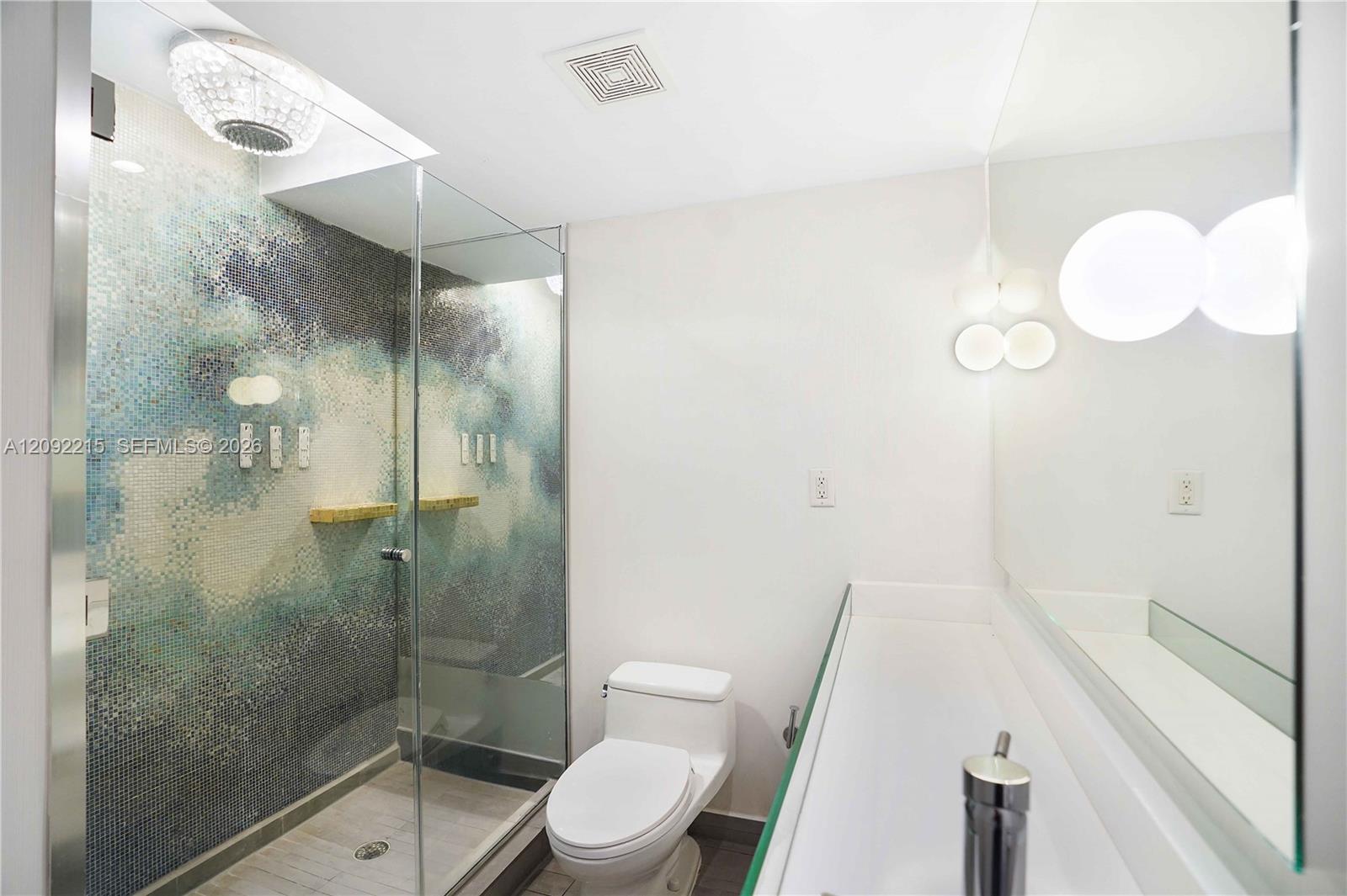 1100 West Avenue 1115 Property Photo 8