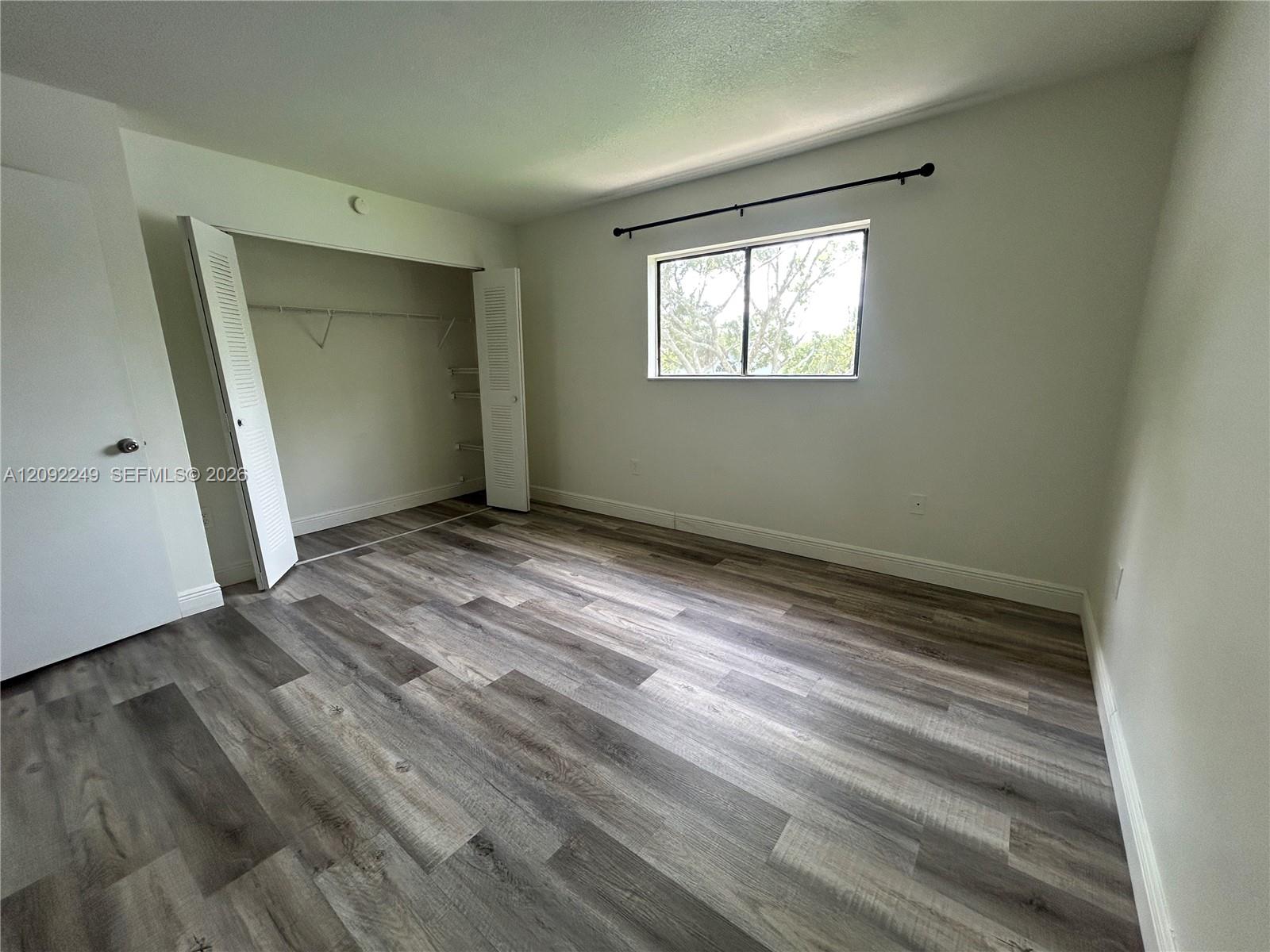 A12092249 Property Photo 12