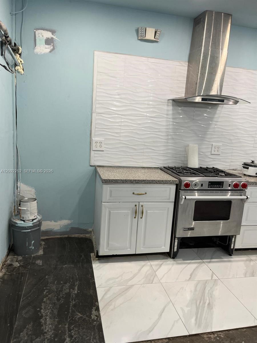 A12092252 Property Photo 5