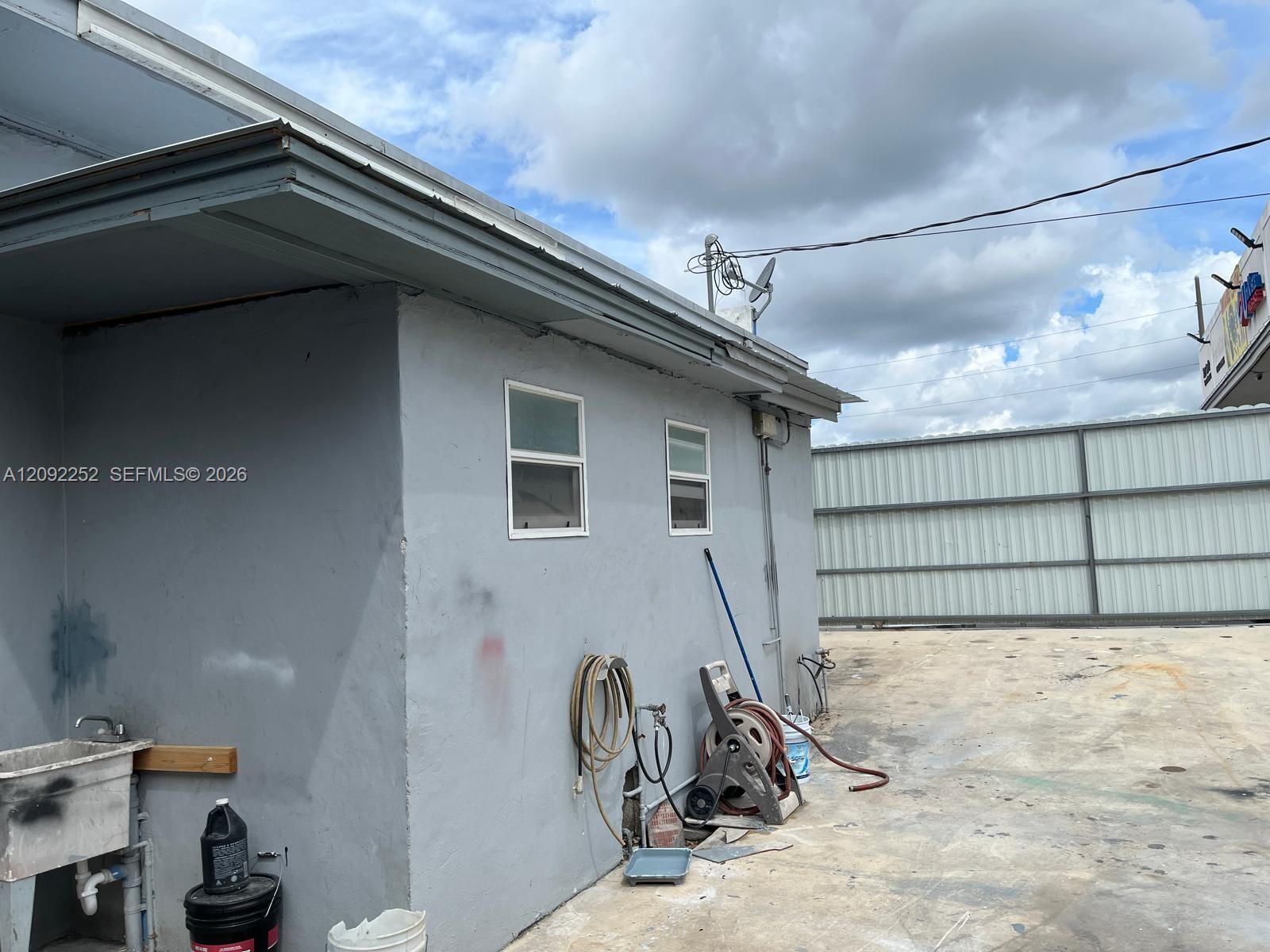A12092252 Property Photo 16