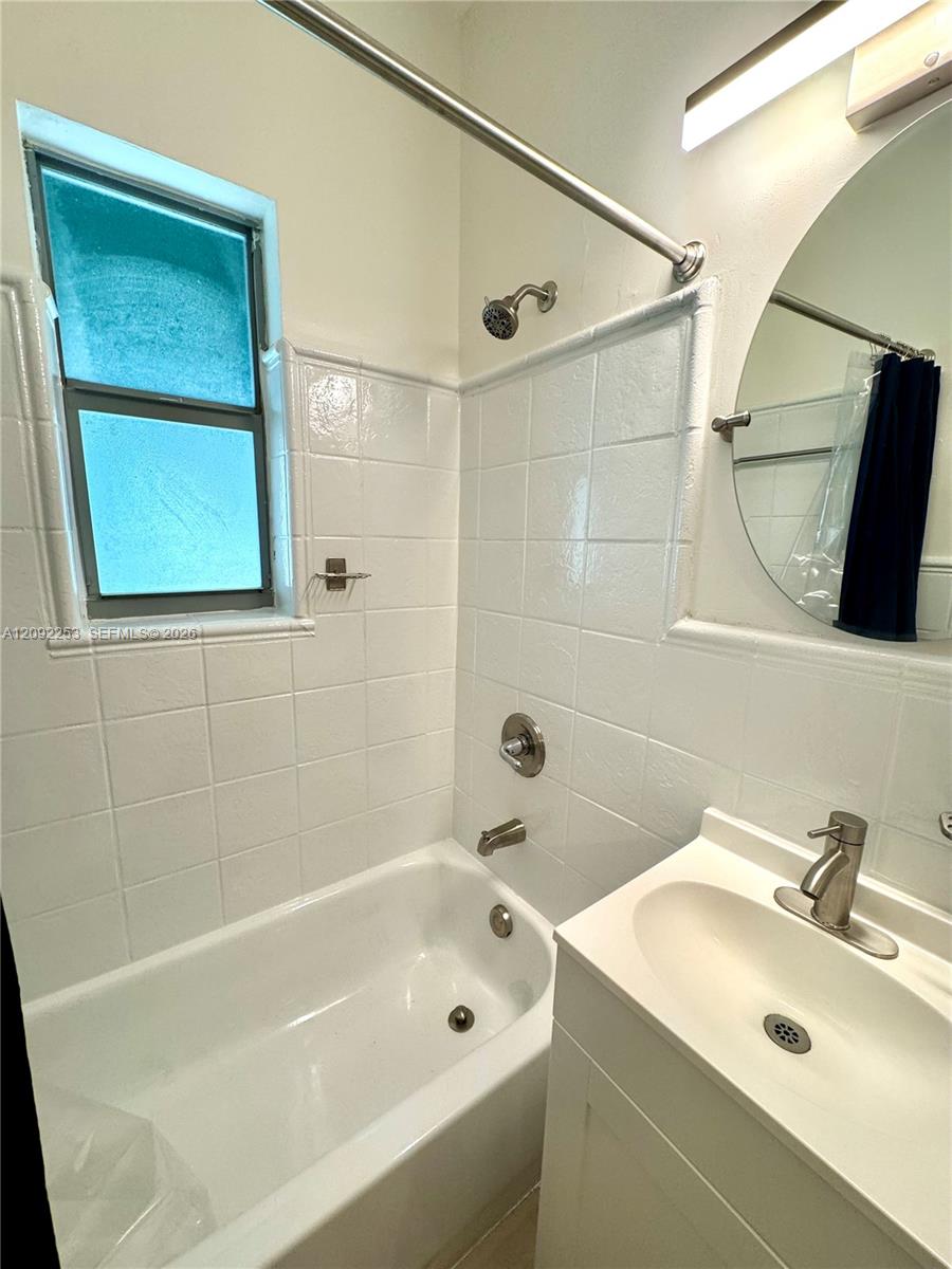 1561 Lenox Avenue 6 Property Photo 9