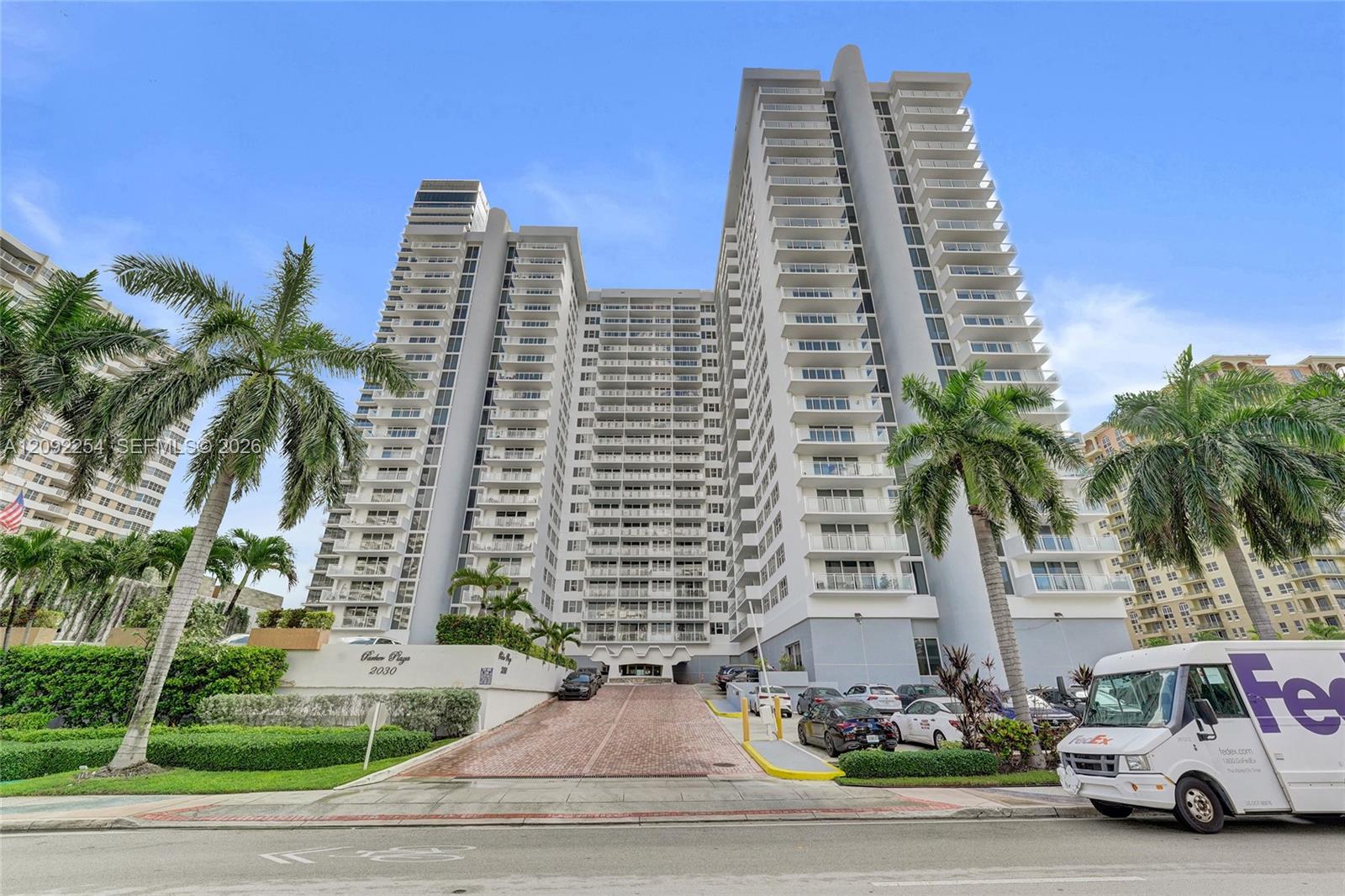 2030 S Ocean Drive 701 Property Photo 1