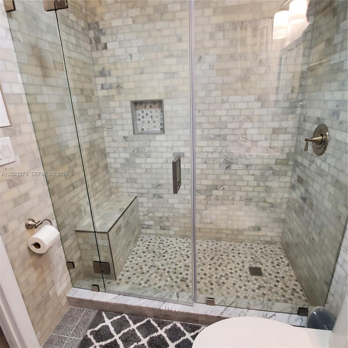 A12092275 Property Photo 6
