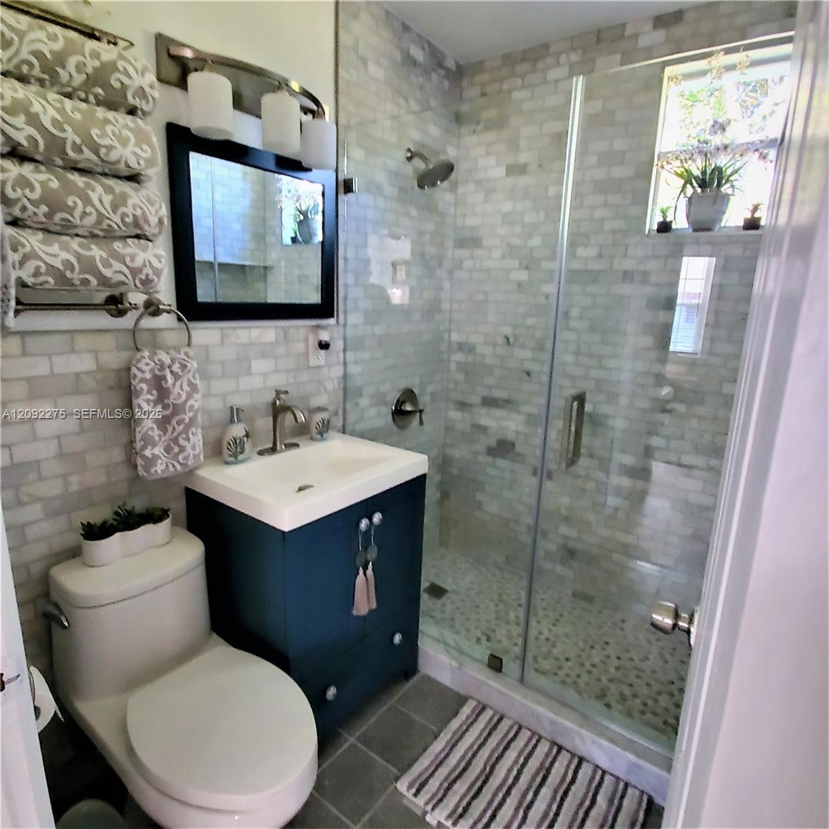 A12092275 Property Photo 10