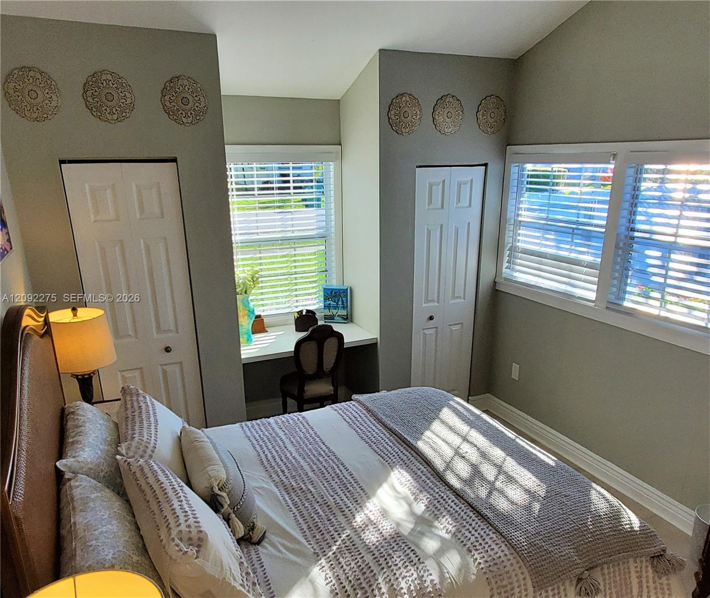 A12092275 Property Photo 11