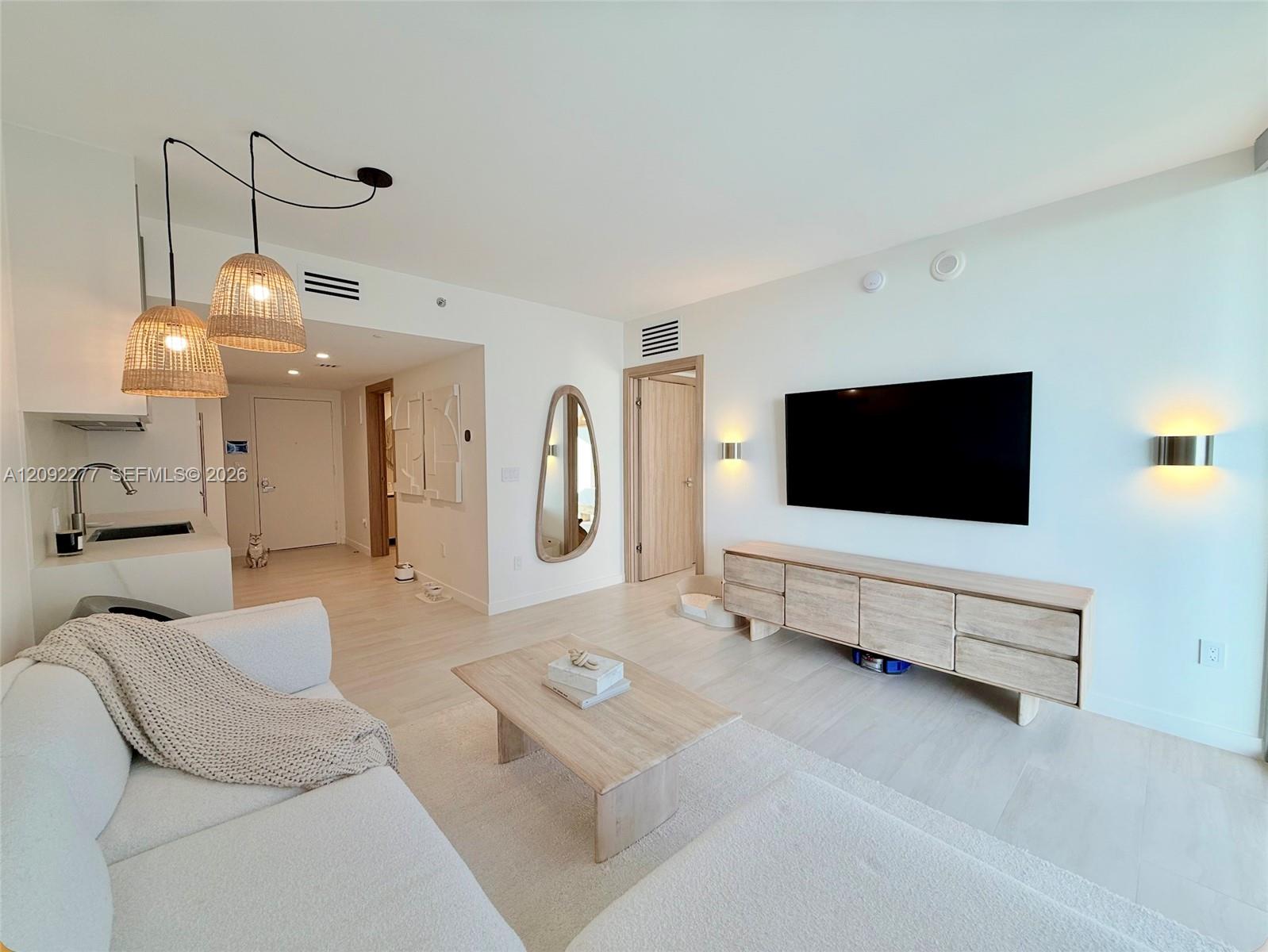 495 Brickell Avenue 5106 Property Photo 11