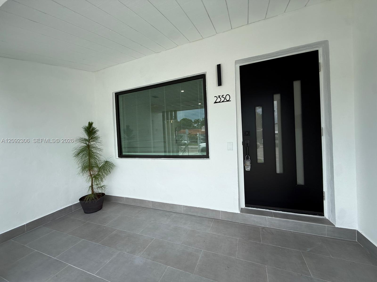 2350 Sw 22nd Avenue Property Photo 8