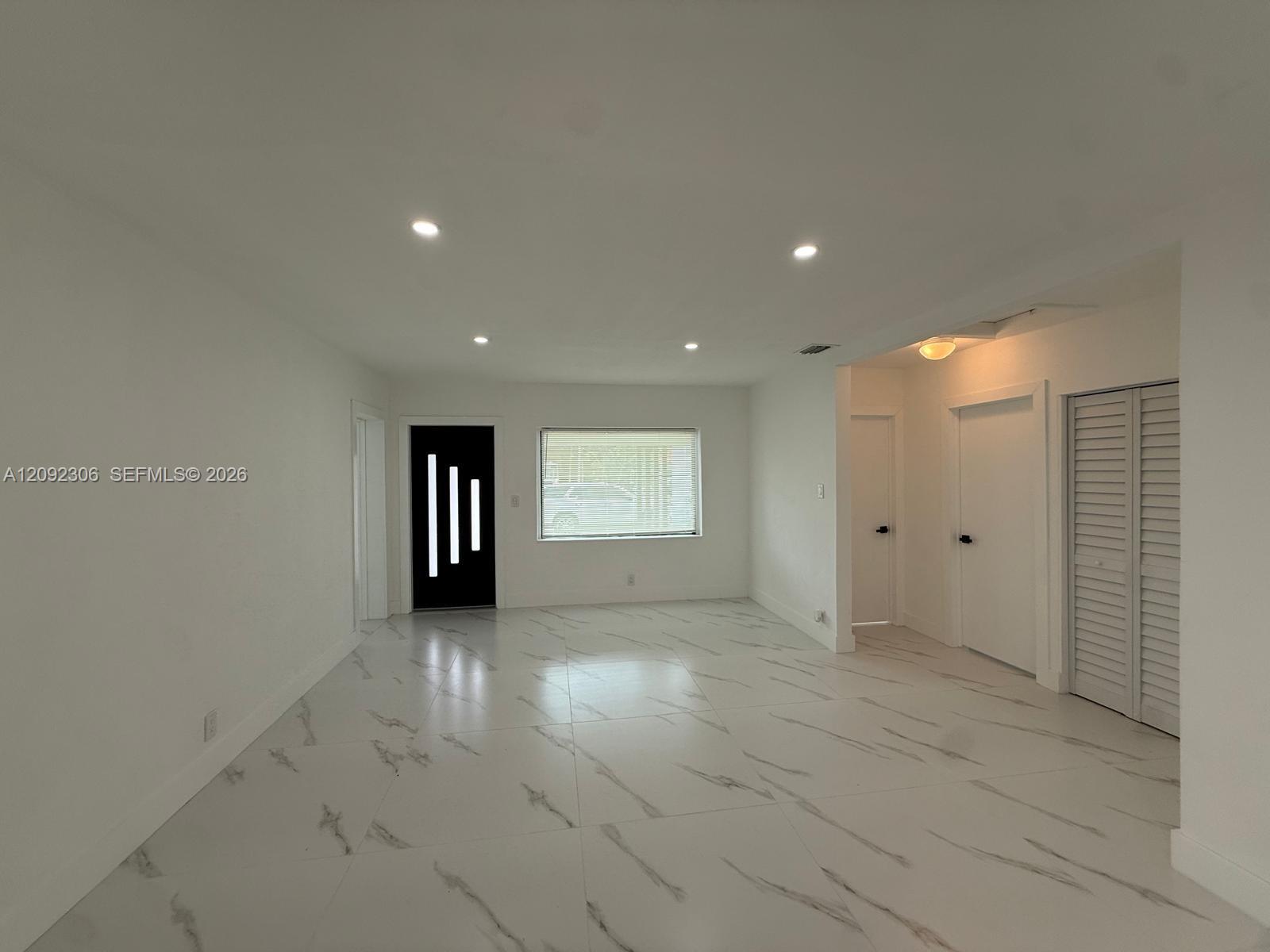 2350 Sw 22nd Avenue Property Photo 9
