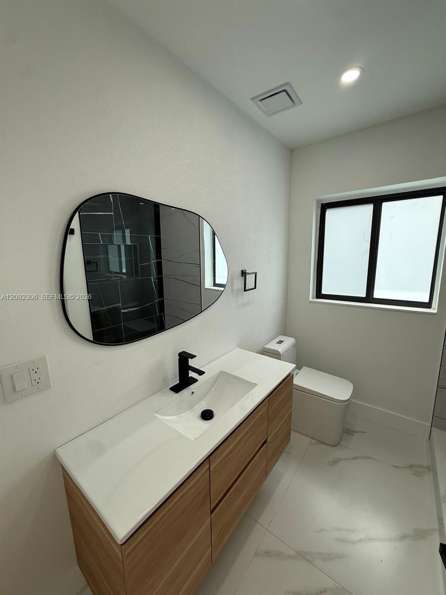2350 Sw 22nd Avenue Property Photo 11