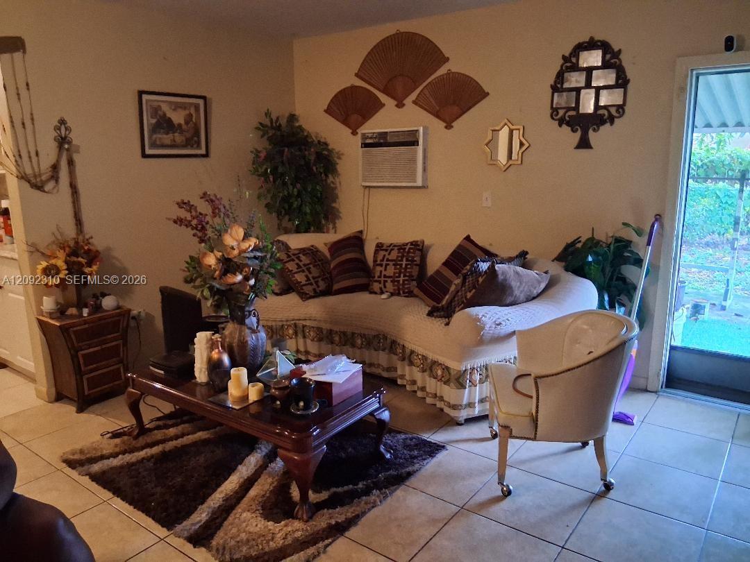 A12092310 Property Photo 5